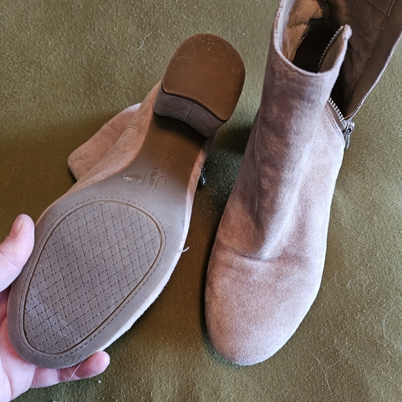 Jessica Simpson Faux Suede Nude/Cream Ankle Boots - Picture 4 of 8